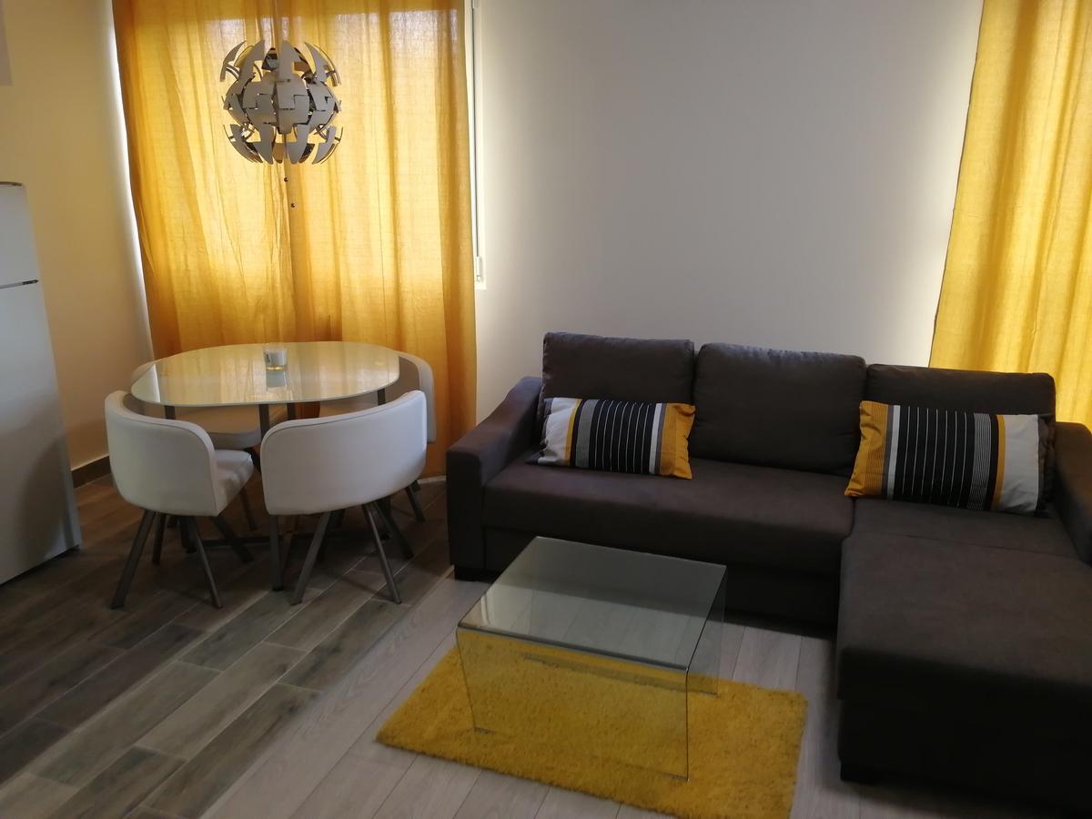 Apartment Oasis Banovo Brdo-Ada Ciganlija Belgrád Kültér fotó