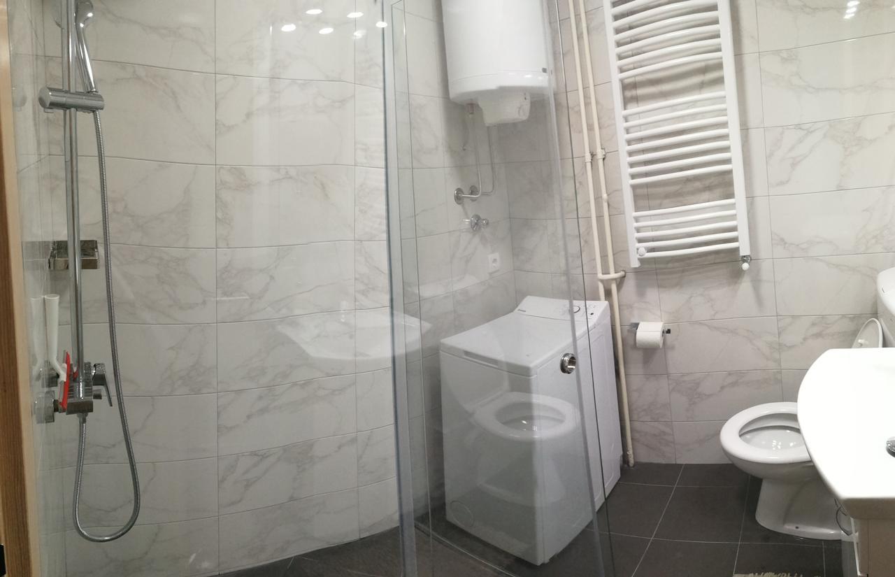 Apartment Oasis Banovo Brdo-Ada Ciganlija Belgrád Kültér fotó